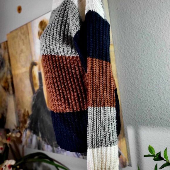 New without tag Zesica sweater size S - Picture 4 of 9